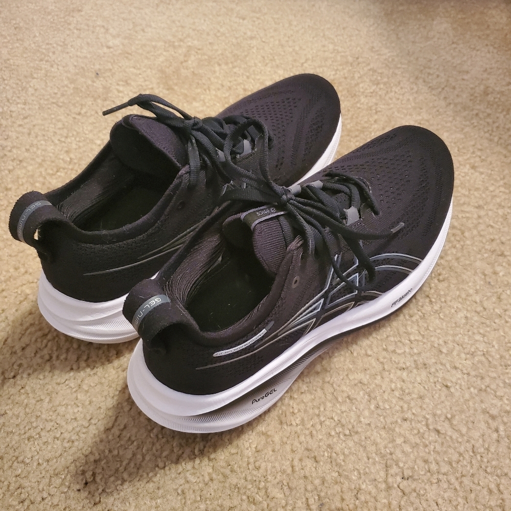 ASICS Nimbus
